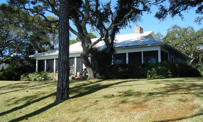 Panacea House | 232 m² House ∙ 4 bedrooms ∙ 12 guests