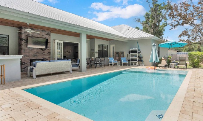 Nichols House | 279 m² House ∙ 5 bedrooms ∙ 11 guests