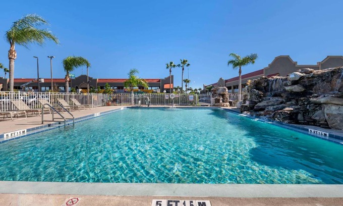 Titusville Hotel | 30 m² Hotel ∙ 127 guests