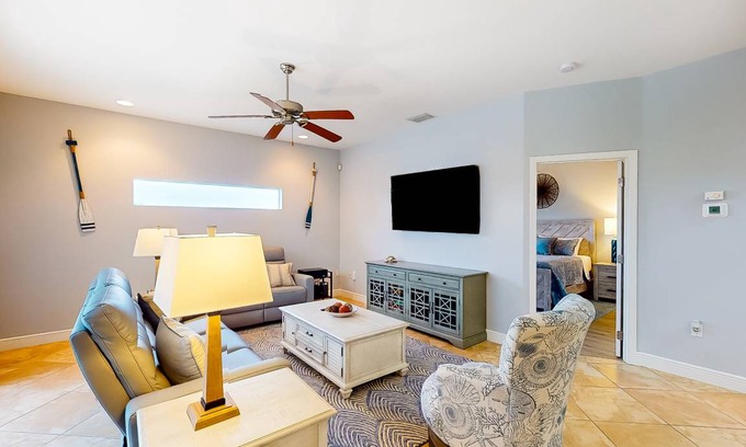 South Gulf Cove House | 312 m² House ∙ 3 bedrooms ∙ 6 guests