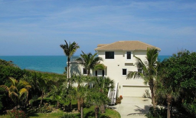 Melbourne Beach House | 372 m² House ∙ 5 bedrooms ∙ 12 guests