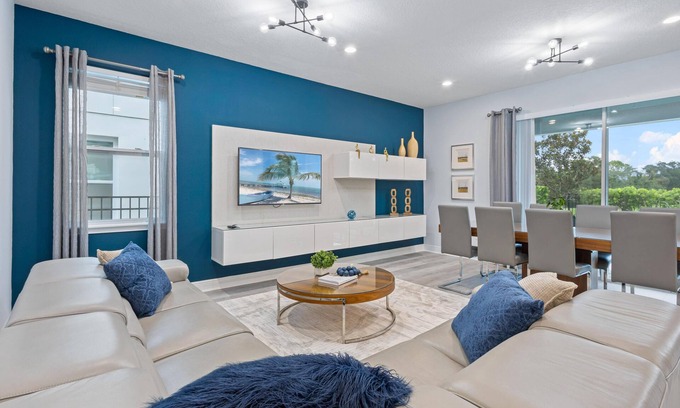 Winter Garden House | (381) Fantastic Home Near Disney 5BD/5BT/14P