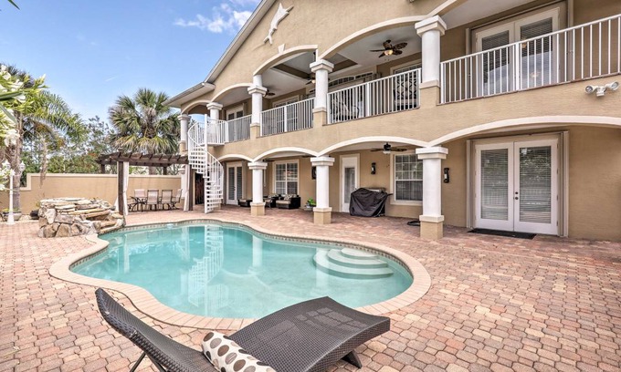 Palm Harbor House | 391 m² House ∙ 5 bedrooms ∙ 11 guests