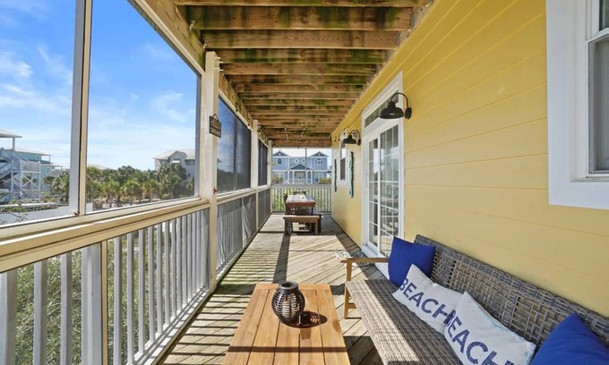 Seagrass House | 499 m² House ∙ 4 bedrooms ∙ 18 guests