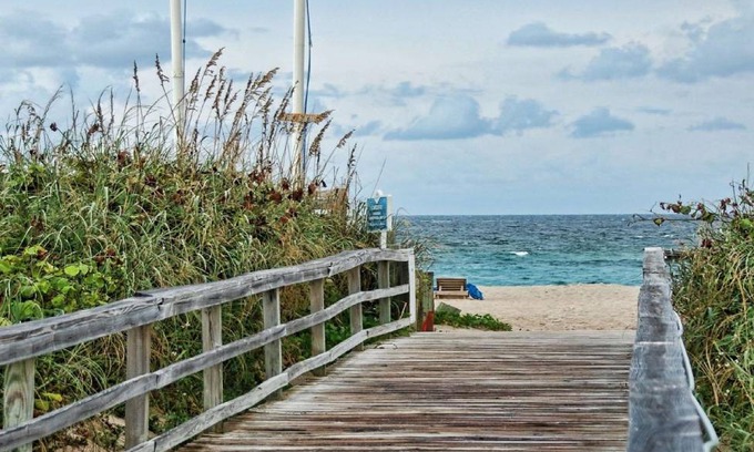 Palm Beach Shores Hotel | 51 m² Hotel ∙ 127 guests