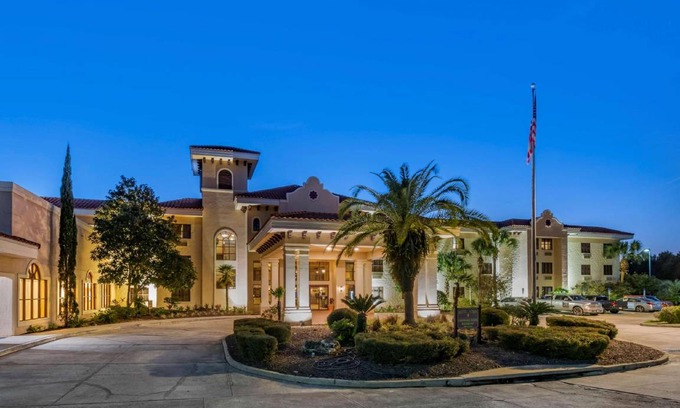 Gainesville Hotel | 52 m² Hotel ∙ 2 bedrooms ∙ 127 guests