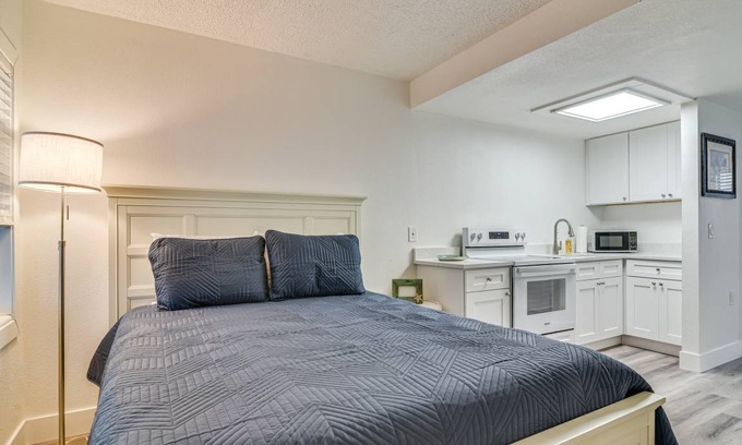 Pass-a-Grille Historic District Apartment | 56 m² Apartment ∙ 2 guests