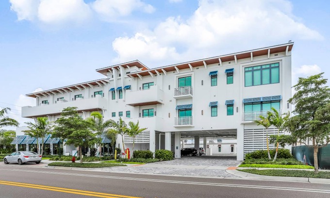 Old Naples Condo | 57 m² Condo ∙ 4 guests