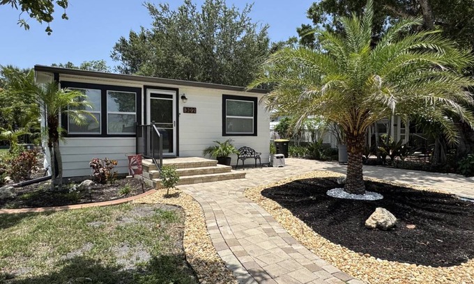 Punta Gorda House | 70 m² Bungalow ∙ 3 bedrooms ∙ 5 guests