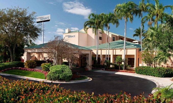 Miami Lakes Hotel | 70 m² Hotel ∙ 127 guests
