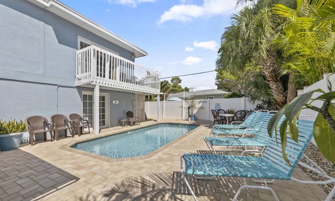 Siesta Key Village House | 70 m² House ∙ 1 bedroom ∙ 4 guests