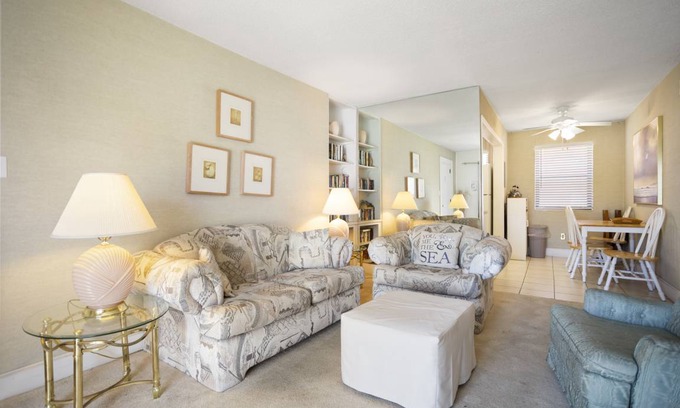 St. Petersburg - Clearwater Condo | 74 m² Condo ∙ 2 bedrooms ∙ 4 guests