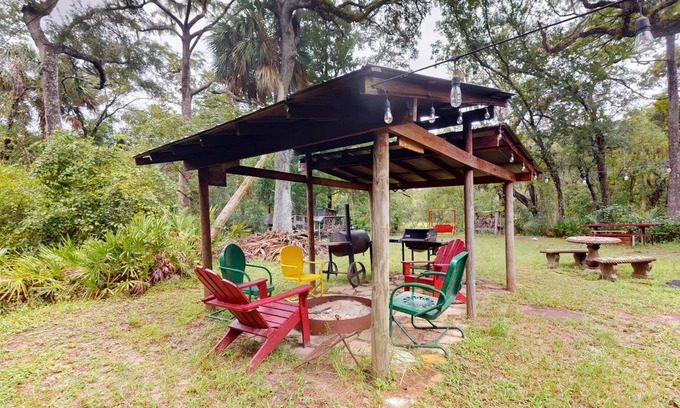 Bronson Cabin | 76 m² Cabin ∙ 2 bedrooms ∙ 7 guests