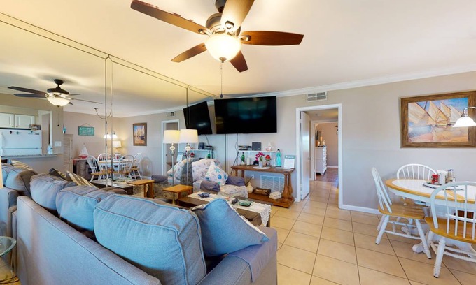 Satellite Beach Apartment | 86 m² Apartment ∙ 2 bedrooms ∙ 4 guests
