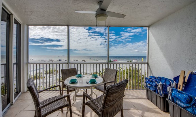 Fort Myers Beach Apartment | 92 m² Apartment ∙ 2 bedrooms ∙ 6 guests
