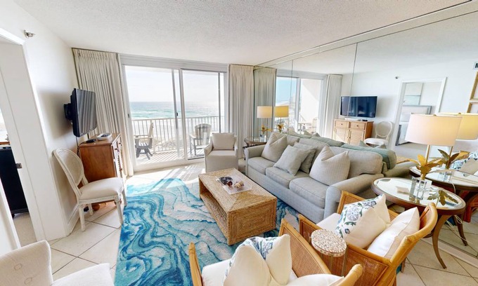 Holiday Isle Condo | 98 m² Condo ∙ 2 bedrooms ∙ 6 guests