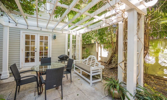 Bahama Village House | ABSOLUTE TRUMAN ANNEX in Key West