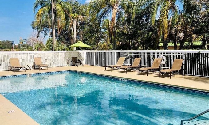 Florida Central Atlantic Coast House | Beautiful Destination! 3 Convenient Spaces, Near SeaWorld Orlando, Free Parking