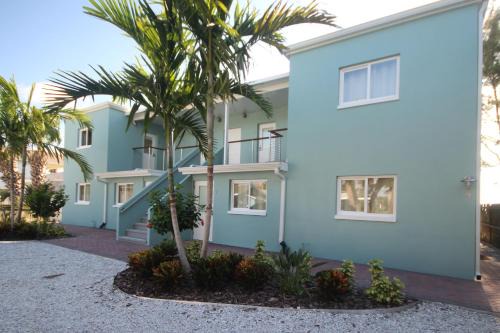 Indian Shores Apartment | Bungalow Beach Place 1