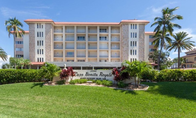 Bonita Springs Apartment | Casa Bonita Royale 602 Condo