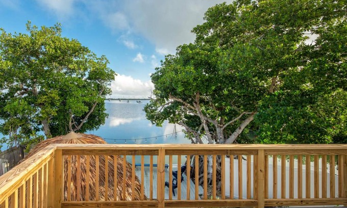 Key West House | Casa Tranquility by Brightwild