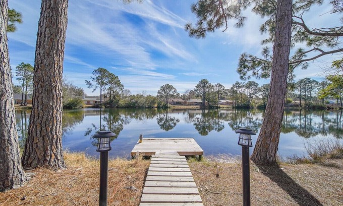 Pensacola House | Coral Creek - Cozy Home on Lake - 8 Miles to the Beach!