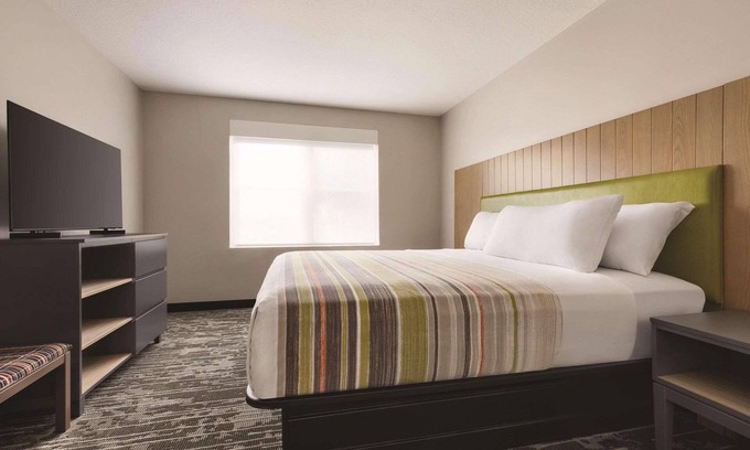 Panama City Hotel | Country Inn & Suites by Radisson, Panama City, FL