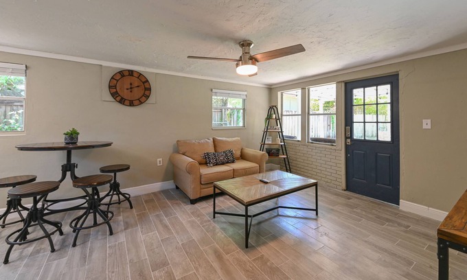 Port Tampa City House | Cozy in Port of Tampa