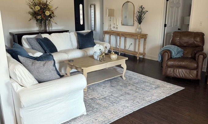 Northport House | Cute cottage in Northport Alabama