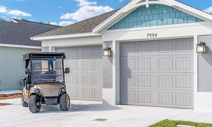Okahumpka House | Dabney Villa - Near Leesburg - GOLF CART - Dog Friendly