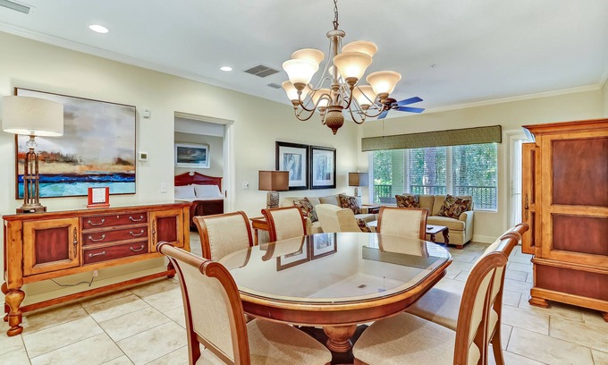Fernandina Beach Condo | Dog-Friendly Home in the Tennis Villas w/Free WiFi, Shared Pool, Central AC