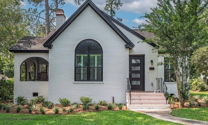 Old Town House | Downtown Charmer that is close to everything and a Great Value Too!