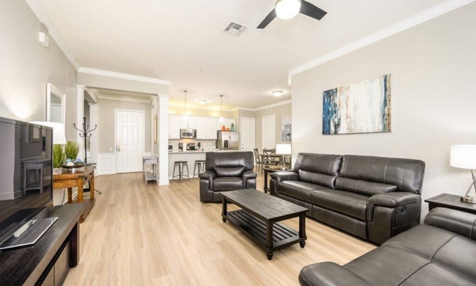 Florida Central Atlantic Coast Condo | Epic Universe Beautiful Modern Condo - Vista Cay Resort - 2007