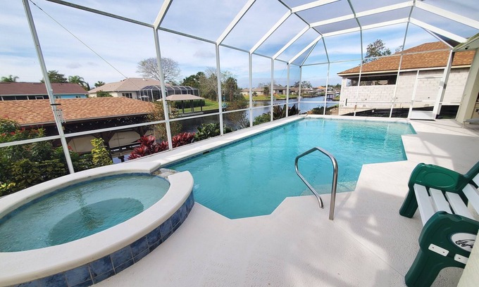 Palm Harbor House | Family-Friendly Canal Home w/Saltwater Pool