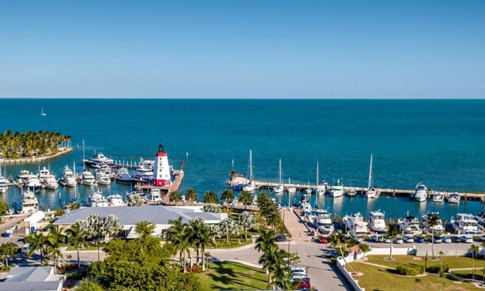Marathon House | Florida Escape! 2 Perfect Family Vacation Unit! Pools, Wi-Fi