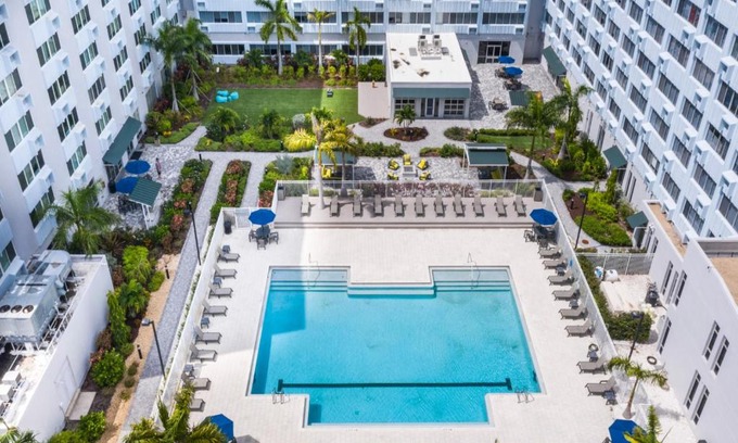 St. Petersburg Apartment | FRONTDESK The Wayland Apts Downtown St Pete