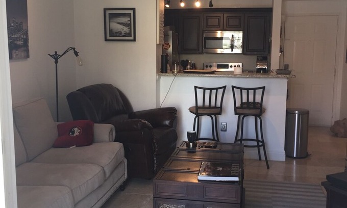 Downtown West Palm Beach Apartment | Furnished City Place Perfect Getaway/Long Term/Monthly