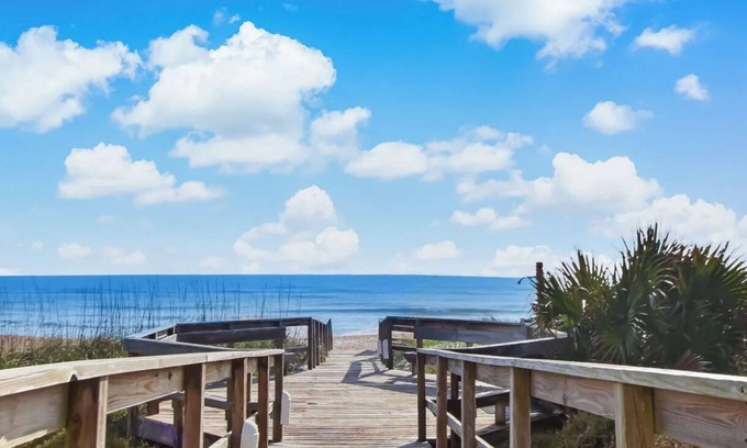 Ponte Vedra Beach Condo | Gorgeous 1 BR Condo in Exclusive Sawgrass - Private Beach - Steps to the Ocean!