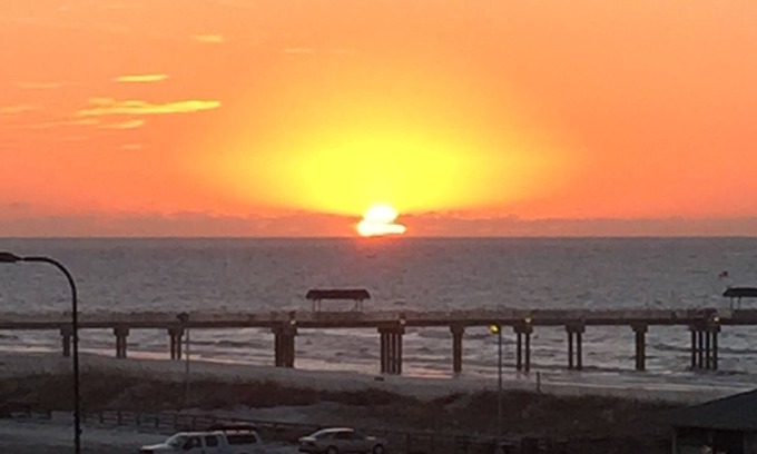 Orange Beach Condo | Great Ocean View from Balcony