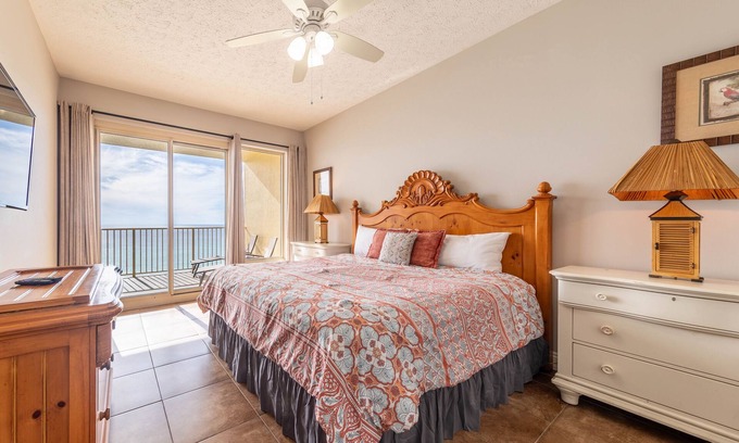 Panama City Beach Condo | Gulf Crest 2 BR 9th Floor *Beach Chairs Included*