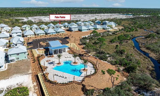 Port St. Joe House | HeatedCommunityPool,FreeGolfCart,Walk2Beach,Steps2Pool,BeachEquipment