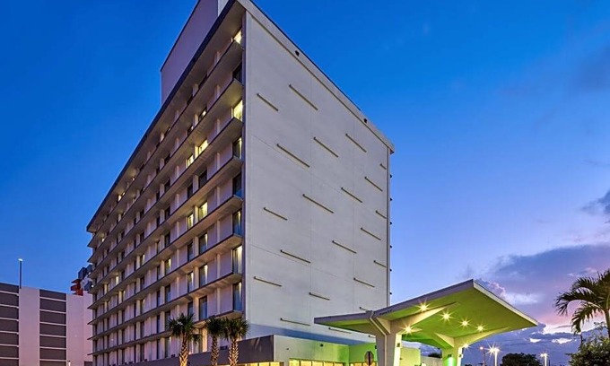 West Little River Hotel | Holiday Inn Miami North – I-95, an IHG Hotel