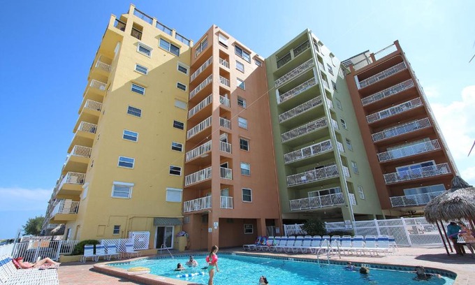 Indian Shores House | Holiday Villas III - 606 by Florida Lifestyle Vacation Rentals