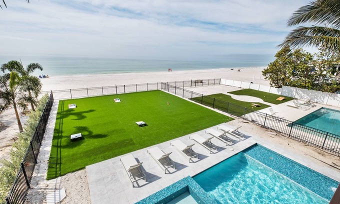 Bradenton Beach House | House ∙ 8 bedrooms ∙ 16 guests