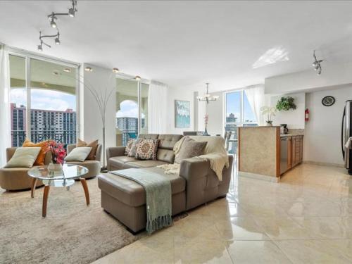 Sunny Isles Beach Apartment | King David By The Ocean