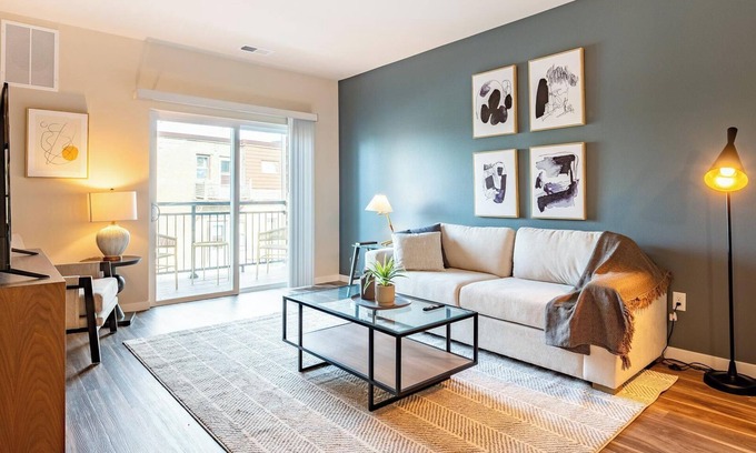 Pine Forest Apartment | Landing | Spectacular 2BD, Clubhouse, Gym