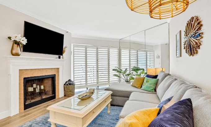 Sunset Reef Hotel | Lighthouse Pointe 502