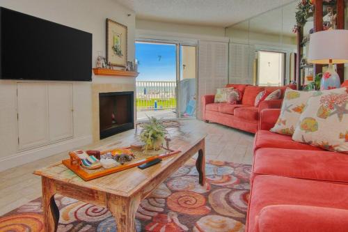 Sunset Reef Apartment | Lighthouse Pointe 103
