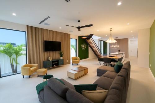 Harbordale House | Lux Jungle Haven Close to Port Everglades and Beach