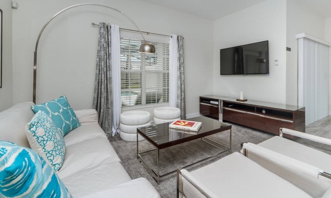 Davenport House | Luxury Contemporary Style Townhome on Champions Gate Resort, Orlando Townhome 4935